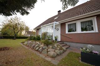 Haus kaufen in Geschwister-Scholl-Straße 14, 17358 Torgelow, Großes Wohnhaus in ruhiger Lage in Torgelow