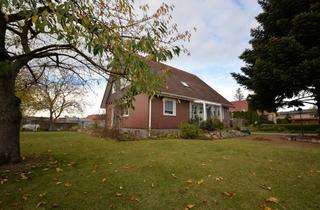 Haus kaufen in Geschwister-Scholl-Straße 14, 17358 Torgelow, Großes Wohnhaus in ruhiger Lage in Torgelow