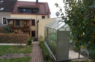 Haus kaufen in 09337 Hohenstein-Ernstthal, 2 Familienhaus in Zentraler Lage