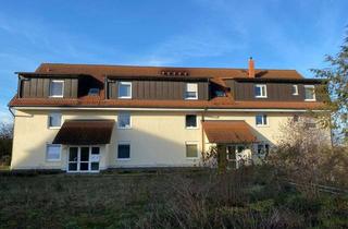 Wohnung kaufen in 01445 Radebeul, Helle 2-Zimmerwohnung mit Balkon und Ausblick in ruhiger und zentraler Lage von Radebeul-West