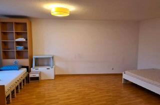 WG-Zimmer mieten in Neusser Str., 50733 Köln, Sehr großes Zimmer mit Wintergarten, 33 m2 von insgesamt über 90 m2