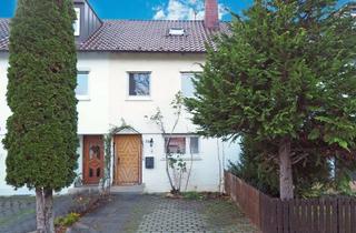 Reihenhaus kaufen in 73230 Kirchheim unter Teck, Schönes Zuhause für die junge Familie in stadtnahem Reihenmittelhaus