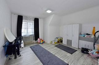 Wohnung kaufen in 79669 Zell im Wiesental, REDUZIERT: Großzügige 4-Zimmer Wohnung mit Balkon und 2 Stellplätzen
