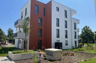 Wohnung kaufen in Seehaldeweg, 71364 Winnenden, Einziehen und Loswohnen: Großzügige 1-Z.-Whg. mit eigenem Garten!!