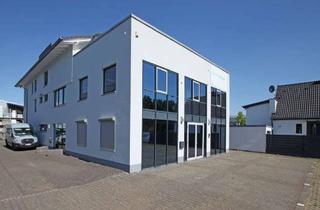 Haus kaufen in 40764 Langenfeld (Rheinland), Baujahr 2004! Voll vermietete Gewerbeimmobilie mit Lagerhalle + Ausstellungsfläche + Büros + Wohnung