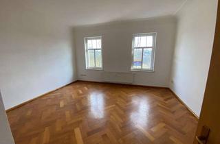 Wohnung mieten in Ernst-Thälmann-Straße 45, 08499 Mylau, Sehr schöne 2-Raum-Wohnung mit Parkett und Balkon