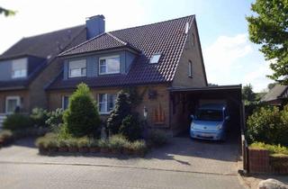 Anlageobjekt in 46446 Emmerich am Rhein, Emmerich: Kapitalanlage - Zweifamilienhaus mit schönem Garten und großer Garage