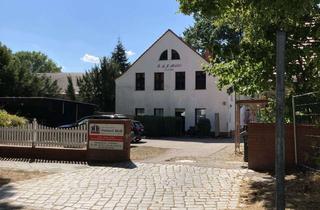 Anlageobjekt in Alt Blankenburg, 13127 Blankenfelde, Mehrfamilienwohnhaus mit Grundstück und Erweiterungsmöglichkeiten!