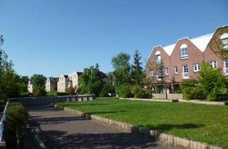 Garagen mieten in Spandauer Str. 100, 13591 Staaken, Tiefgaragenstellplatz in Spandau