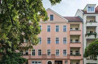 Wohnung kaufen in Binzstraße 20, 13189 Pankow, Vermietete 2-Zimmer-Altbauwohnung mit Balkon in Pankow