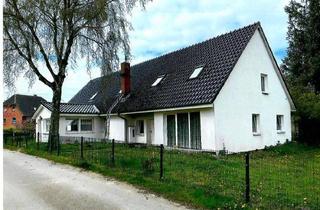 Haus kaufen in 23948 Klütz, Großes Wohnhaus mit 2 Wohnungen, Grdst. 1981 m² ruhige Lage / 2 Garagen in Klein Pravtshagen !!