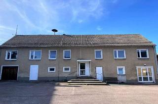 Haus kaufen in 01594 Hirschstein, Haus mit tollen Möglichkeiten - Ein-/Zweifamilienhaus in ruhiger Lage