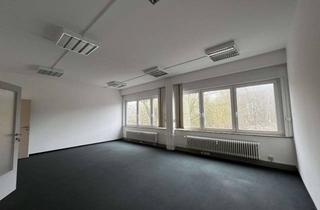 Büro zu mieten in Dieckstr. 79, 48145 Mauritz-Mitte, Lichtdurchflutetes Einzelbüro mit großer Fensterfront zu vermieten.