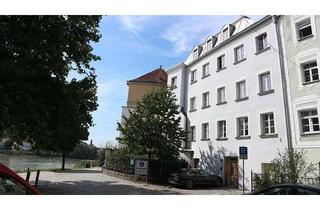 Wohnung kaufen in 94032 Altstadt, Nur für Investoren- 2.298,93 € á m²komplette Etage verteilt auf zwei ausbaubare Eigentumswohnunge