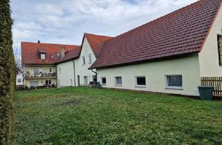 Haus kaufen in 97534 Waigolshausen, Waigolshausen - Kapitalanleger Eigennutzer 4-5-Familienhaus in 97534 Waigolshausen mit Garten und 6 riesigen Garagen zwischen Würzburg und Schweinfurt (ID 10222)
