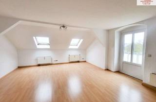 Wohnung mieten in Buchholzer Str. 47, 09456 Annaberg-Buchholz, Dachgeschosswohnung mit großem Balkon im Zentrum von Annaberg!