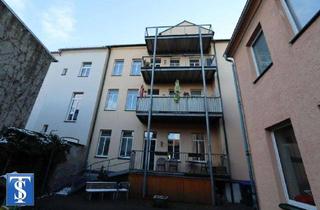 Wohnung kaufen in 08523 Schloßberg, vermietete 4-Zimmer-ETW im 1.OG mit Wanne und Dusche, Gäste-WC, Balkon und FBH im Zentrum von Plauen