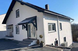 Haus kaufen in 96247 Michelau in Oberfranken, Effizientes Wohnen für die Zukunft! Energetisch saniertes Zweifamilienhaus mit Wärmepumpe und Photov