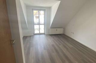 Wohnung kaufen in 93073 Neutraubling, Selbstnutzer aufgepasst!Schöne, lichtdurchflutete,gut aufgeteilte Dachgeschosswohnung - Top Wohnlage