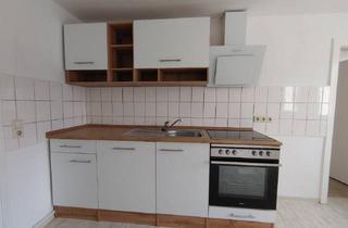 Wohnung mieten in Waldheimer Straße, 01683 Nossen, 3-Zi.-Wohnung im 2.OG mit Einbauküche