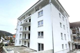 Wohnung kaufen in Rehteichweg, 76332 Bad Herrenalb, NEUBAU: Tolle 2-Zimmer-Wohnung im 3. Obergeschoss mit Balkon und tollem Ausblick