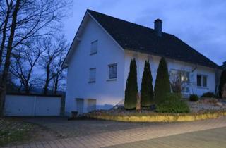 Haus kaufen in 55442 Stromberg, Freistehendes Dreifamilienhaus in bevorzugter Lage m. 246 QM Wl, 4 Garagen,3 Stellpl. Neue Heizungen
