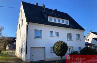 Haus kaufen in 57250 Netphen, Gepflegtes Ein-/Zweifamilienhaus in Netphen-Hainchen