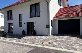 Haus kaufen in Regina Ullmann Weg., 84489 Burghausen, Ein Schmuckstück! Provisionsfreies EFH mit Garten in Burghausen Neustadt . Von Privat.