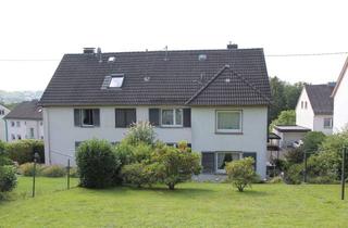 Doppelhaushälfte kaufen in Im Sohl 70, 51643 Gummersbach, Zweifamilienhaus als Doppelhaushälfte mit Garten und Garage