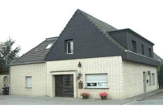 Haus kaufen in Schermbecker Landstraße 30, 46569 Hünxe, +IHR NEUES ZUHAUSE+ Schickes EFH mit 2 Einliegerwohnungen in Hünxe-Drevenack