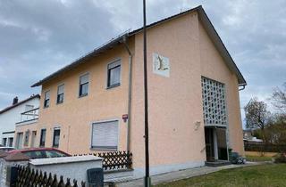 Wohnung kaufen in 93161 Sinzing, Achtung Kapitalanleger - Attraktive Dachgeschoss-Eigentumswohnung in ruhiger Siedlungslage