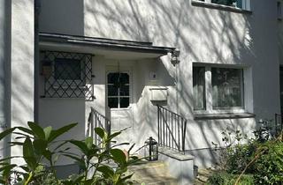 Reihenhaus kaufen in Mehlandsredder, 22143 Hamburg, Saniertes Mittelreihenhaus in ruhiger Lage, von Privat