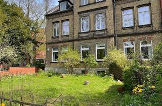 Haus kaufen in 38350 Helmstedt, Denkmalgeschüztes 3-Familienhaus sucht Liebhaber. In ruhiger Walllage von Helmstedt