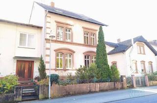 Haus kaufen in 76887 Bad Bergzabern, Sanierungsbedürftige DHH in der Kurtalstraße in Bad Bergzabern