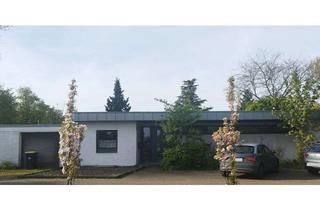Haus kaufen in 46399 Bocholt, Bocholt - Einziehen und Wohlfühlen! Flachdachbungalow mit Garage in attraktiver Wohnlage
