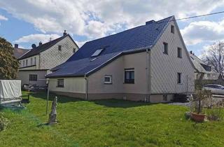 Haus kaufen in 53940 Hellenthal, Geräumiges Wohnhaus mit Garten und Garage Nähe der Belgischen Grenze