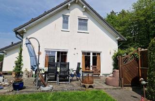 Einfamilienhaus kaufen in 53902 Bad Münstereifel, Ruhig gelegenes freistehendes EFH mit Terrasse, Garage, provisionsfrei