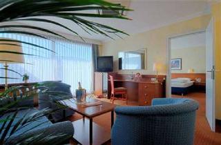 Immobilie kaufen in 76530 Innenstadt, Immobilie im Zentrum ideal als Pflegeeinrichtung geeignet