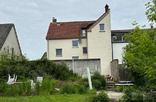 Haus kaufen in 44577 Castrop-Rauxel, Grenze Dortmund 4 Familienhaus mit großem Grundstück, vier Garagen, Selbstnutzung oder Anlage!!!