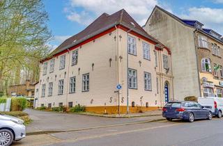 Gewerbeimmobilie kaufen in 24837 Schleswig, Schleswig: Repräsentatives historisches Gebäude in bester Lage!Über 300 m² freie Bürofläche!