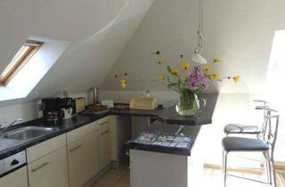 Immobilie mieten in 24235 Laboe, Sonniges 2,5-Zimmer-Apartment mit Balkon in Kiel-Laboe