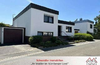 Haus kaufen in 91207 Lauf an der Pegnitz, Familientraum!!! Toller Split-Level-Bungalow mit Garage in ruhiger TOP-Lage von Lauf-Heuchling
