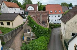 Haus kaufen in Am Kirchberg, 74196 Neuenstadt, Renovierungsbedürftiges Zweifamilienhaus zu verkaufen