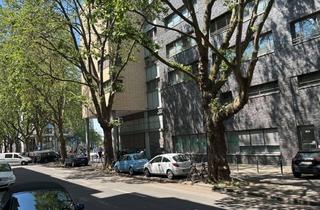 Wohnung kaufen in 50670 Altstadt & Neustadt-Nord, Renoviertes 1-Zimmer-Apartment am Mediapark inkl. Balkon & Tiefgarage