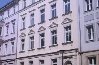 Wohnung kaufen in Anhalter Straße, 06108 Halle, Schöne freundliche 1 Zi-DG_WE mit Laminat, off. Küche und Duschbad direkt im Stadtzentrum