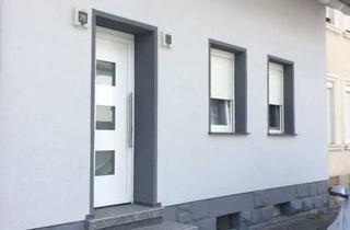 Haus kaufen in 66798 Wallerfangen, Schönes, saniertes 6-Zimmer-Reihenendhaus, zum Kauf in Wallerfangen / Sankt Barbara