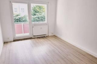 Wohnung mieten in Stößener Weg 65, 06721 Osterfeld, Erstbezug nach Sanierung! Helle 57,94qm 3-Raum Wohnung mit Balkon, Garten, bester Osterfeld Lage!!