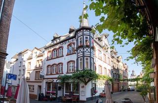 Haus kaufen in 56856 Zell (Mosel), Restauriertes Fachwerkhaus im Jugendstil mit drei Wohnungen und Gastronomie in Zeller Altstadt