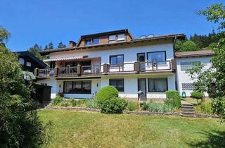 Haus kaufen in 96349 Steinwiesen, Wohnen wie im Urlaub! Eindrucksvolles Anwesen mit Blick und 2 Balkone, Nähe Kronach!