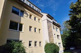 Wohnung kaufen in Sürther Hauptstraße, 50999 Köln, Exklusive, vollständig renovierte 2-Zimmer-Hochparterre-Wohnung mit Balkon und Garten